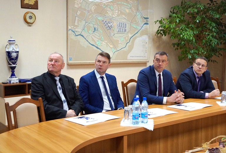 Делегация Влодавского повята посетила СЭЗ «Брест»