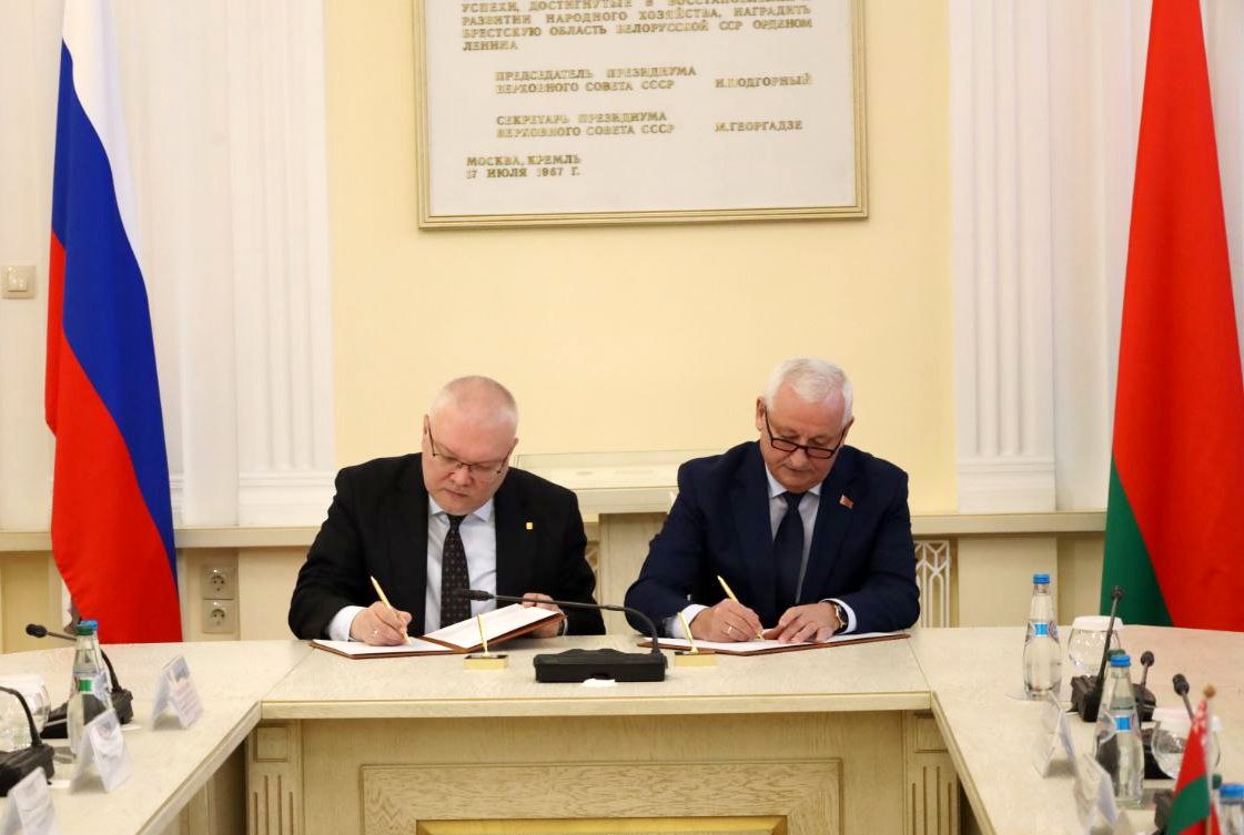 УКРЕПЛЯЯ МЕЖРЕГИОНАЛЬНОЕ СОТРУДНИЧЕСТВО С КИРОВСКОЙ ОБЛАСТЬЮ